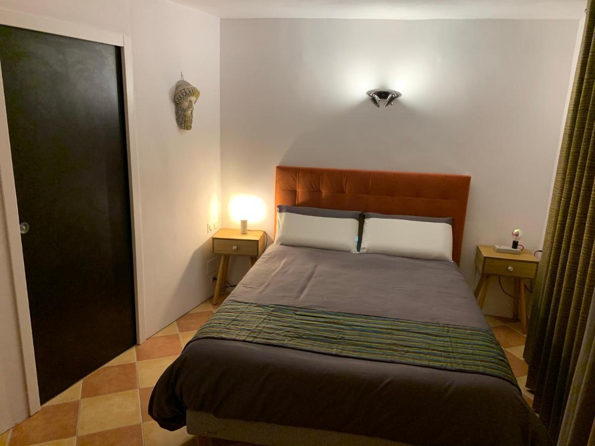 Pila & Bed Montpellier Centre Corum Comedie - Chambre Calme Climatisee - Quiet Air-Conditioned Room Eksteriør billede